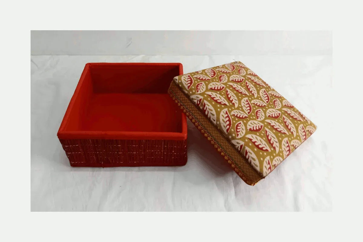 Kalamkari Korai Mat Box - Puja Celebrations