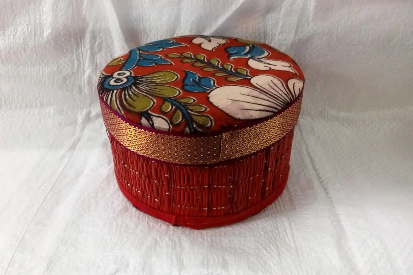Kalamkari Round Korai Box - Puja Celebrations