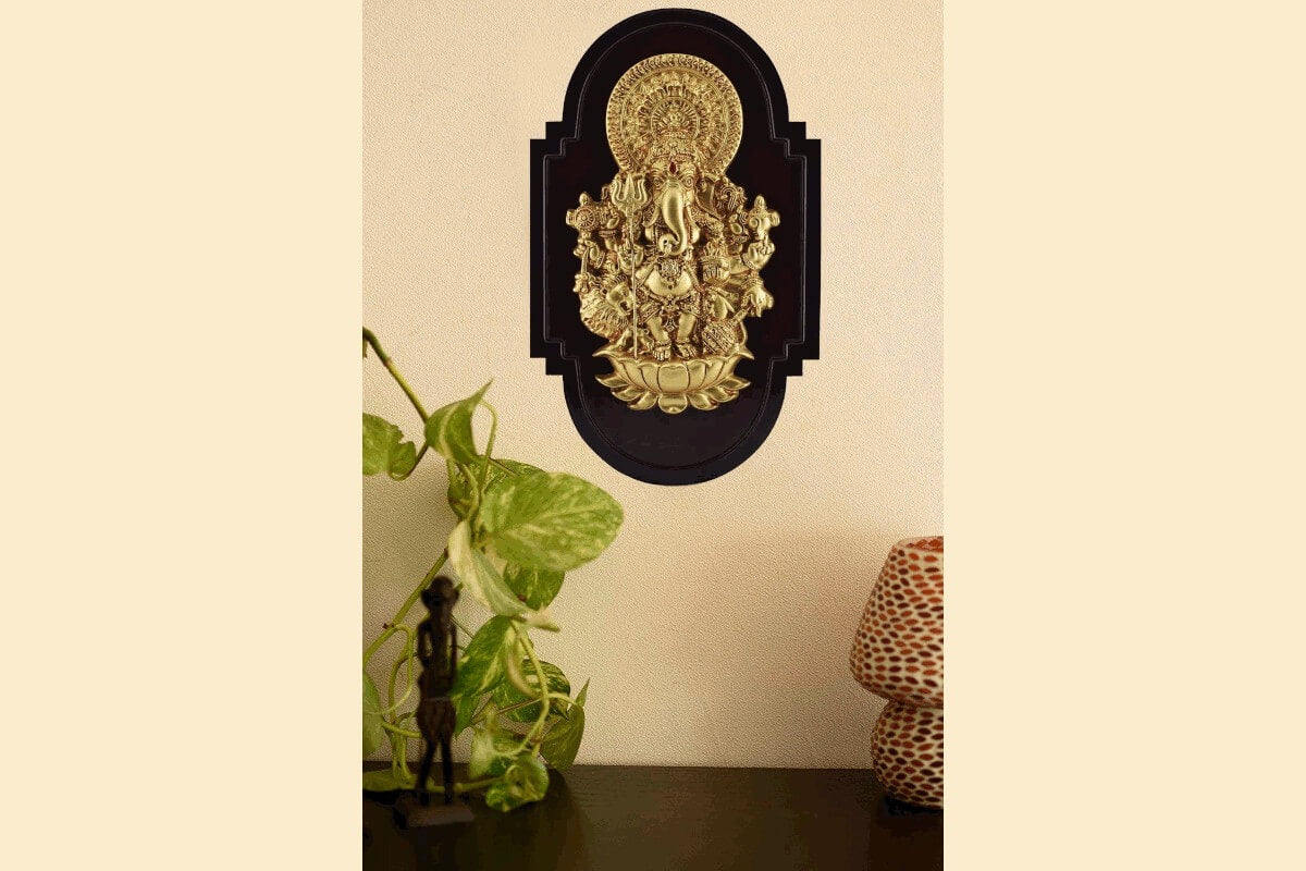 Sri Shubha Drishti Ganapathy SG 103 – Vastu Gift for Home Entrance