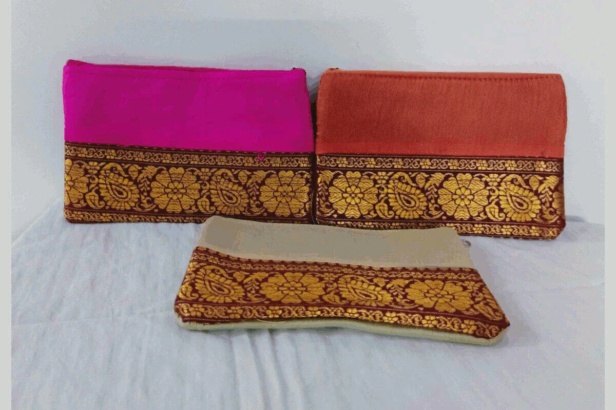 Zari Pattu Border Purse - Puja Celebrations