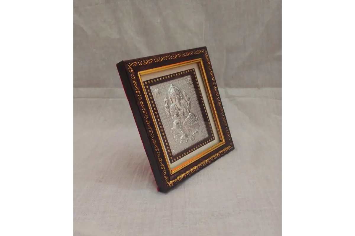 Side View of Silver Ganesha Frame