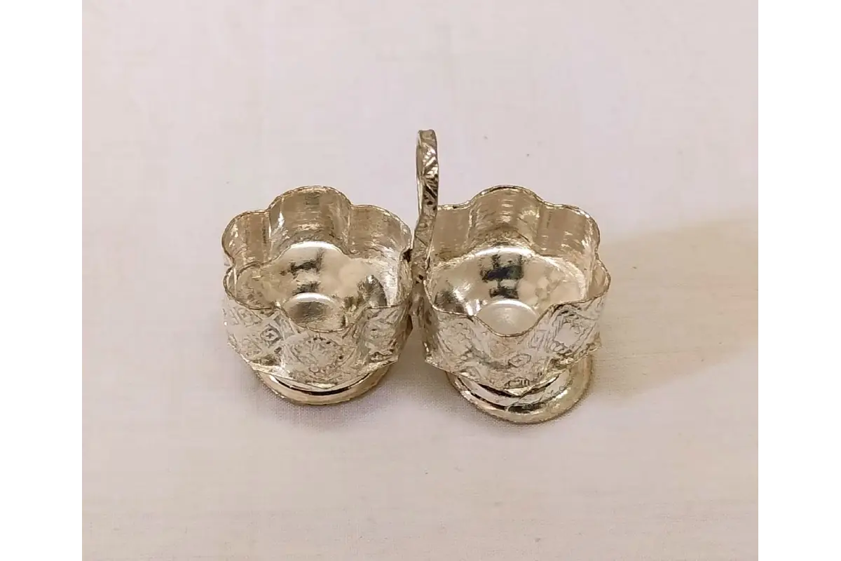 White Metal Haldi Kumkum Holder – Traditional Puja Accessory for Wedding Return Gifts & Festival Celebrations

