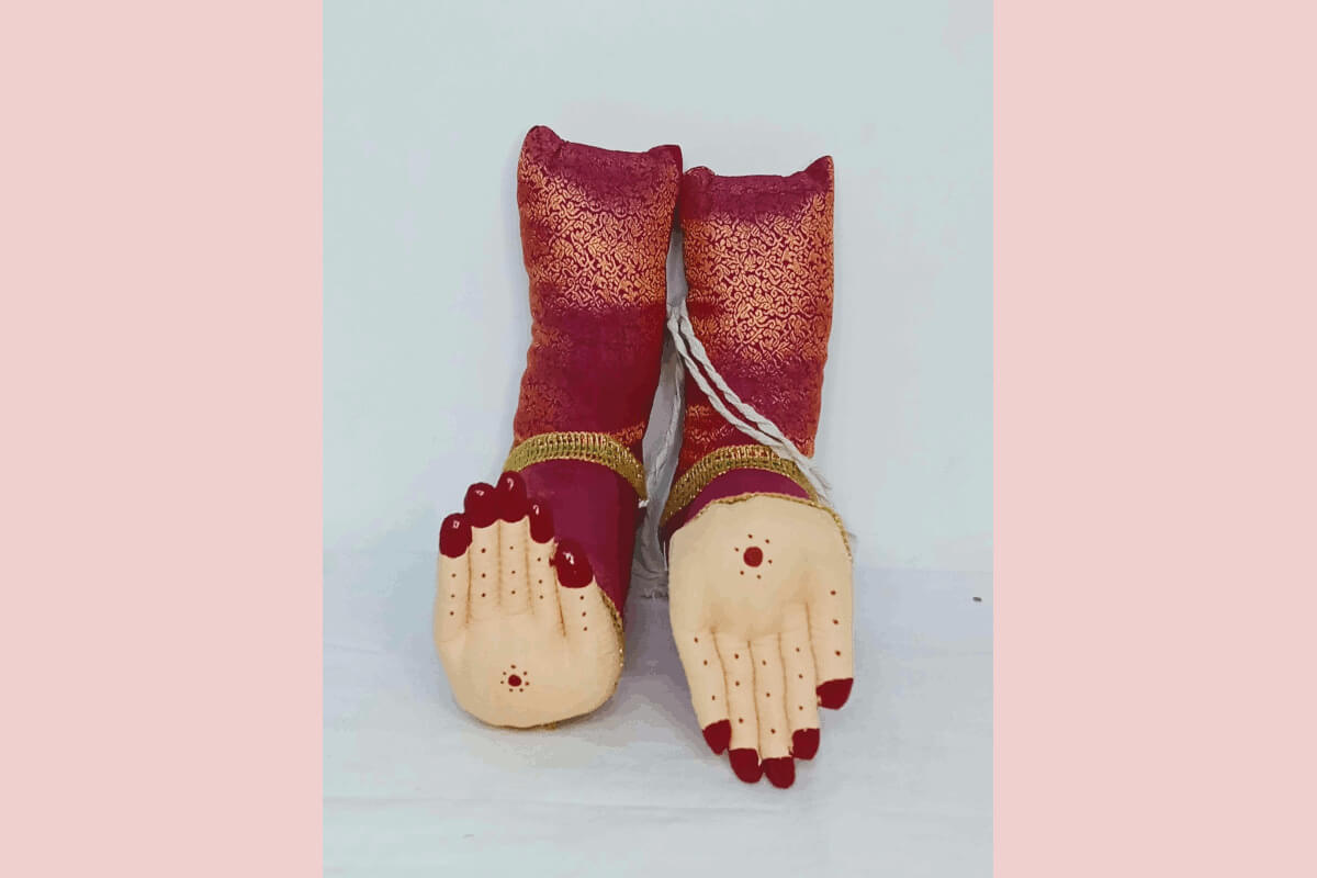 Decorated Pattu Zari Hastham Paadham