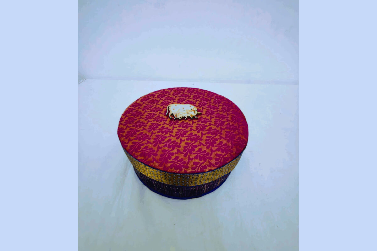 Round Brocade Korai Box