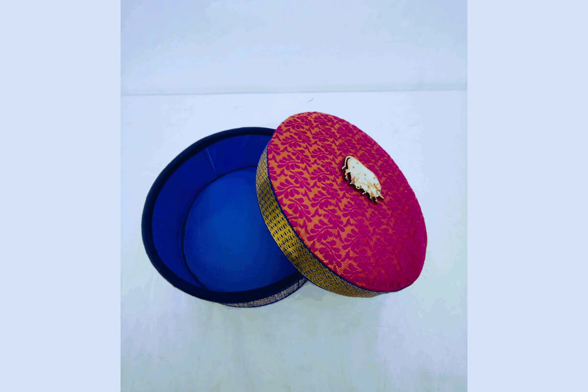 Round Brocade Korai Box