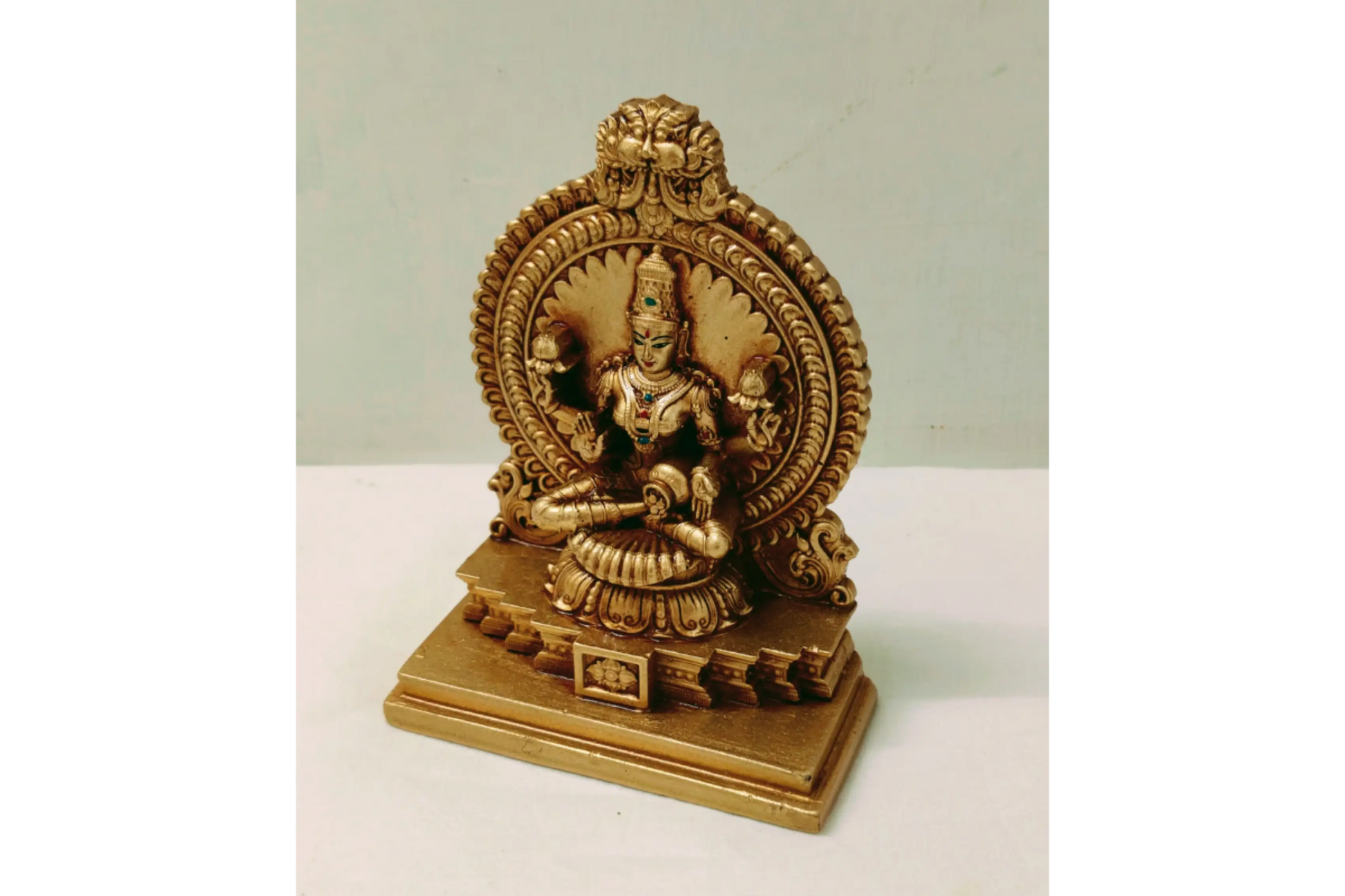 Goddess Lakshmi Devi Idol in polyresin for home pooja mandir decoration