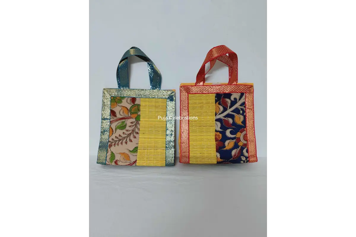 - Handmade Kalamkari Korai Mat Bag – eco‑friendly wedding return gift India

