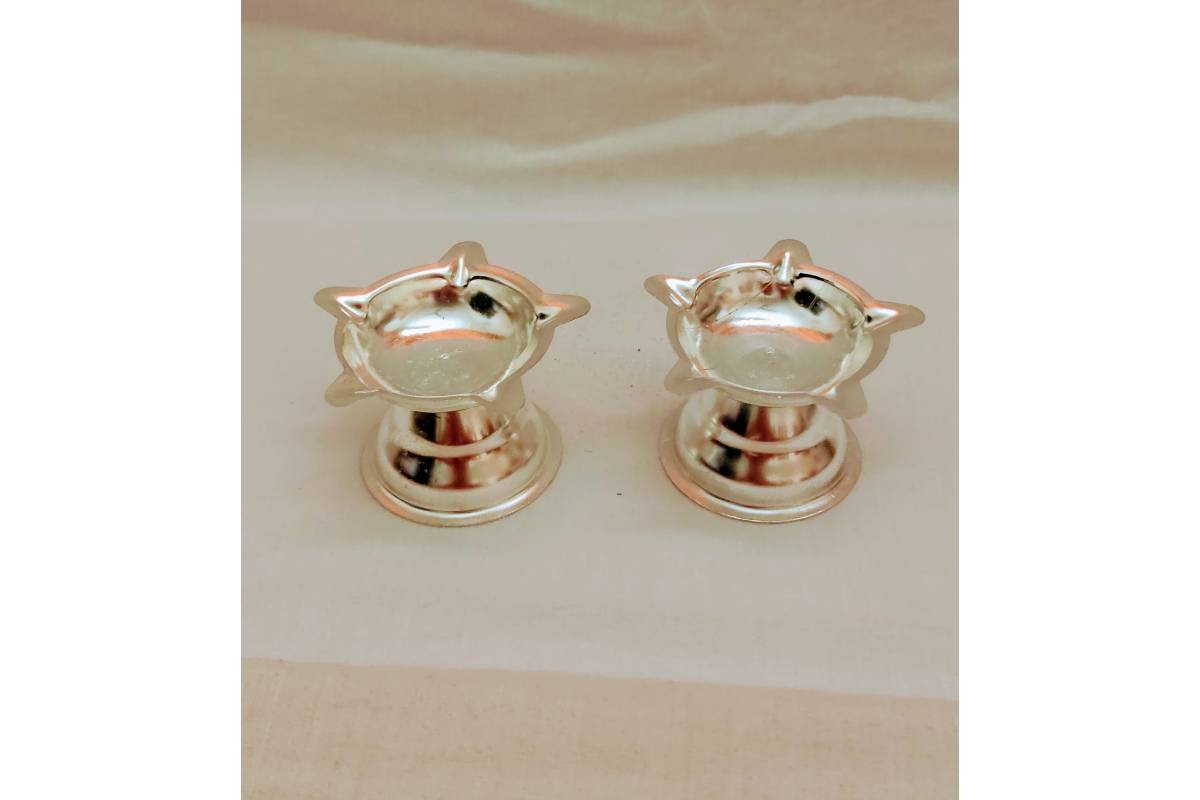 Niranjan 5 face Diya