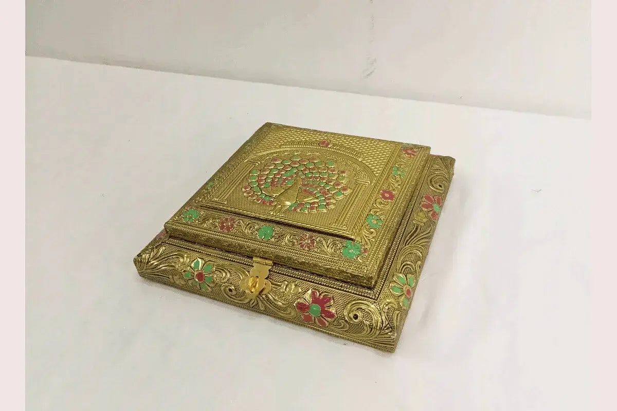 Housewarming gift embossed box