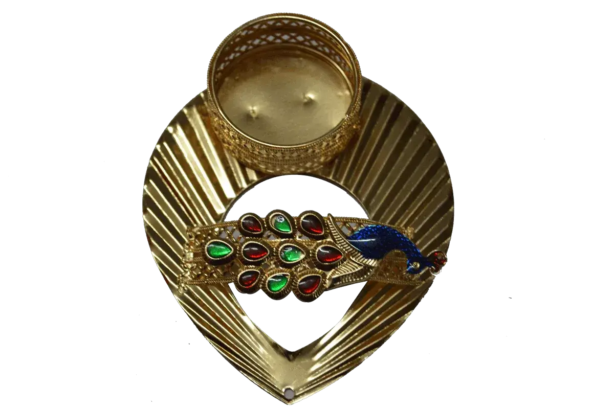 Lightweight Metal Candle Holder in Assorted Colors