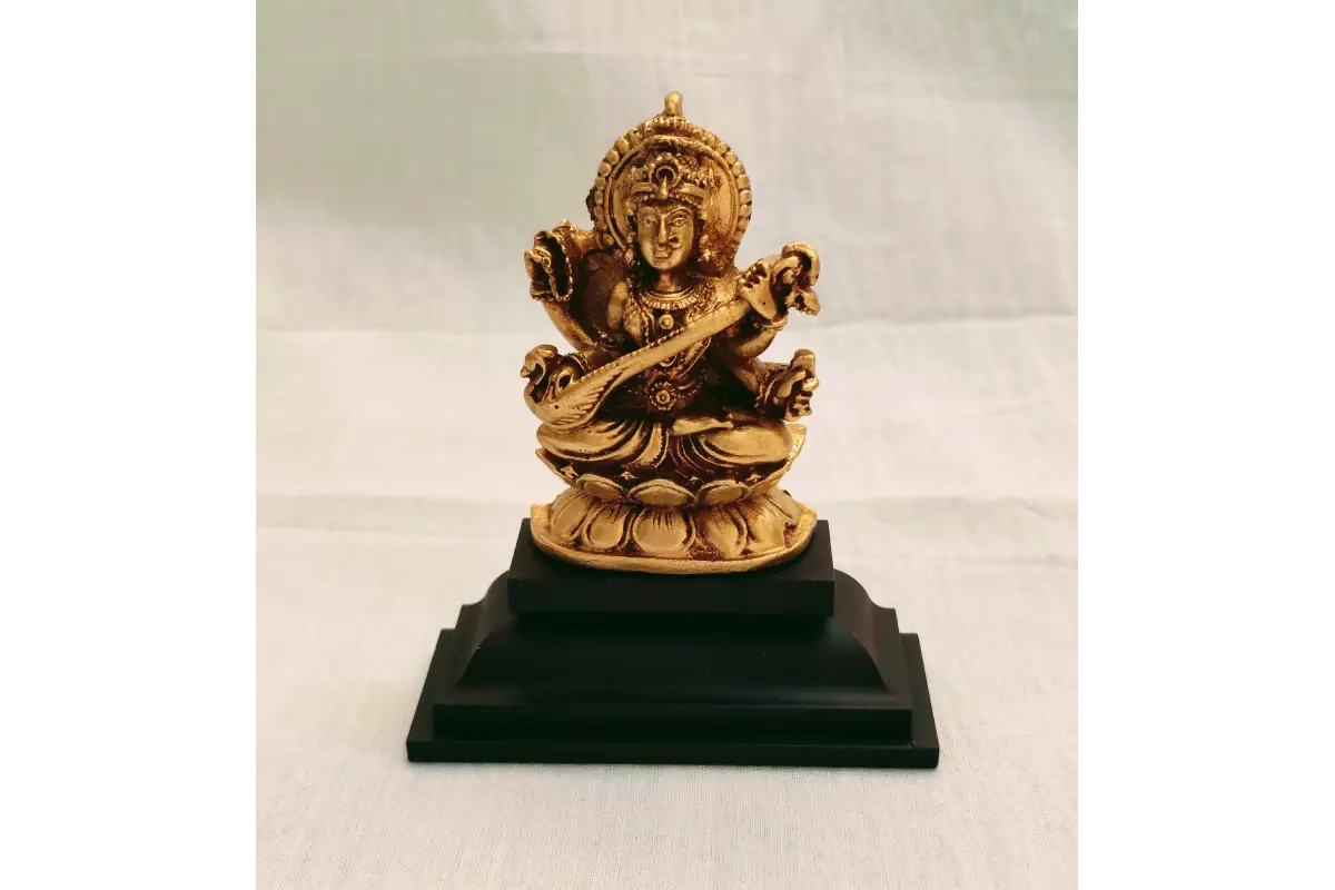 Saraswathi Devi Statue - Gift for Vijayadashami 
