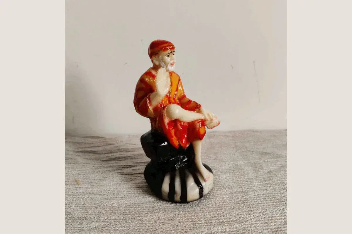 Sai Baba statue for housewarming and spiritual decor