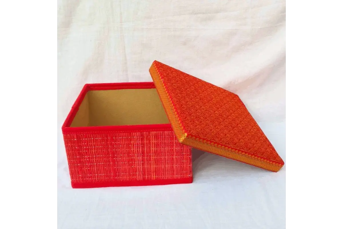 Korai box for Varalakshmi Puja – decorative and reusable gift box