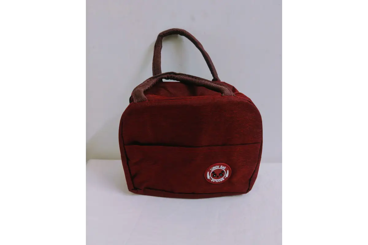 Assorted color options and printed patterns in insulated thermal lunch bags available wholesale