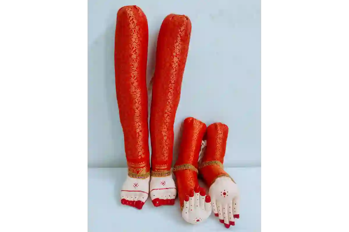 Decorated Pattu Zari Hastham Paadham-XS