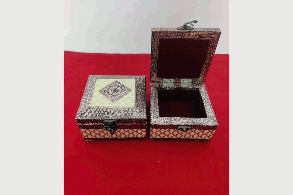 Rajwadi Puja Jewel Box