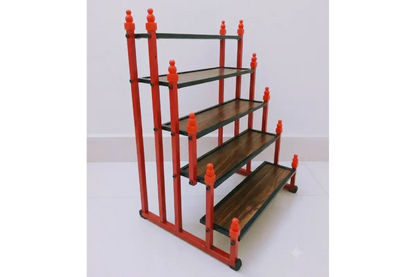 Tabletop mini Golu padi held in hand showing compact dimensions for return gifting
