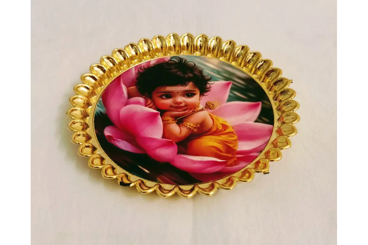 Round fiber plastic plate filled with dry fruits and sweets for housewarming return gift guests