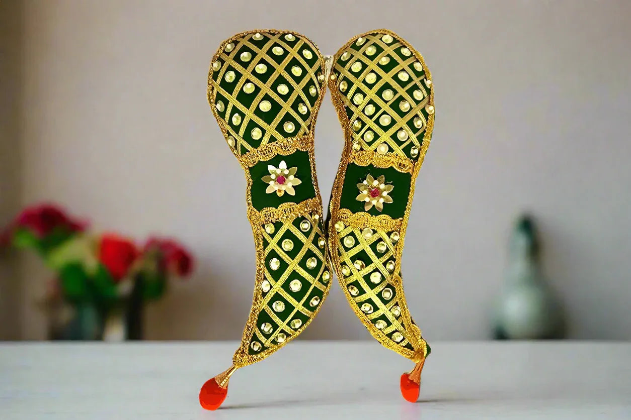 Traditional cloth Vagamalai garland draped onto an Ammavaru doll framework for Varalakshmi puja